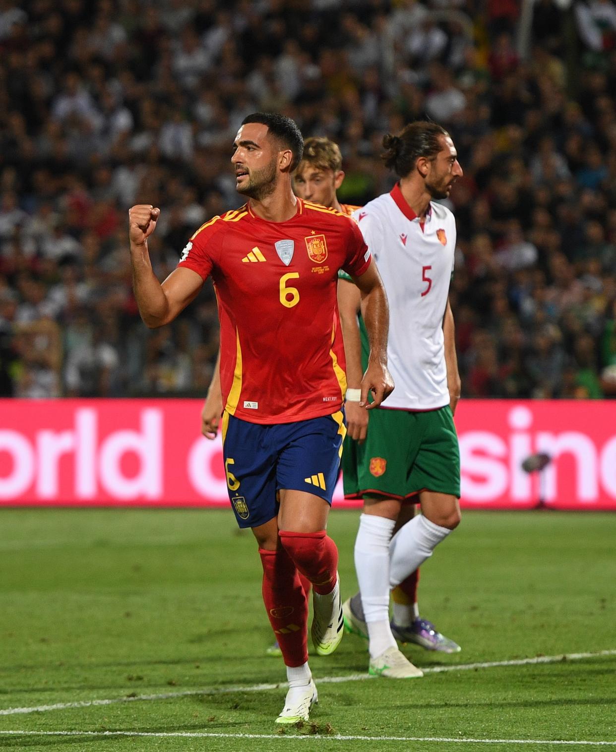 今晚巴塞罗那备战葡超，豪取连胜细节曝光，球迷炸锅，球队文化再被提及(巴塞罗那最强阵容推荐)